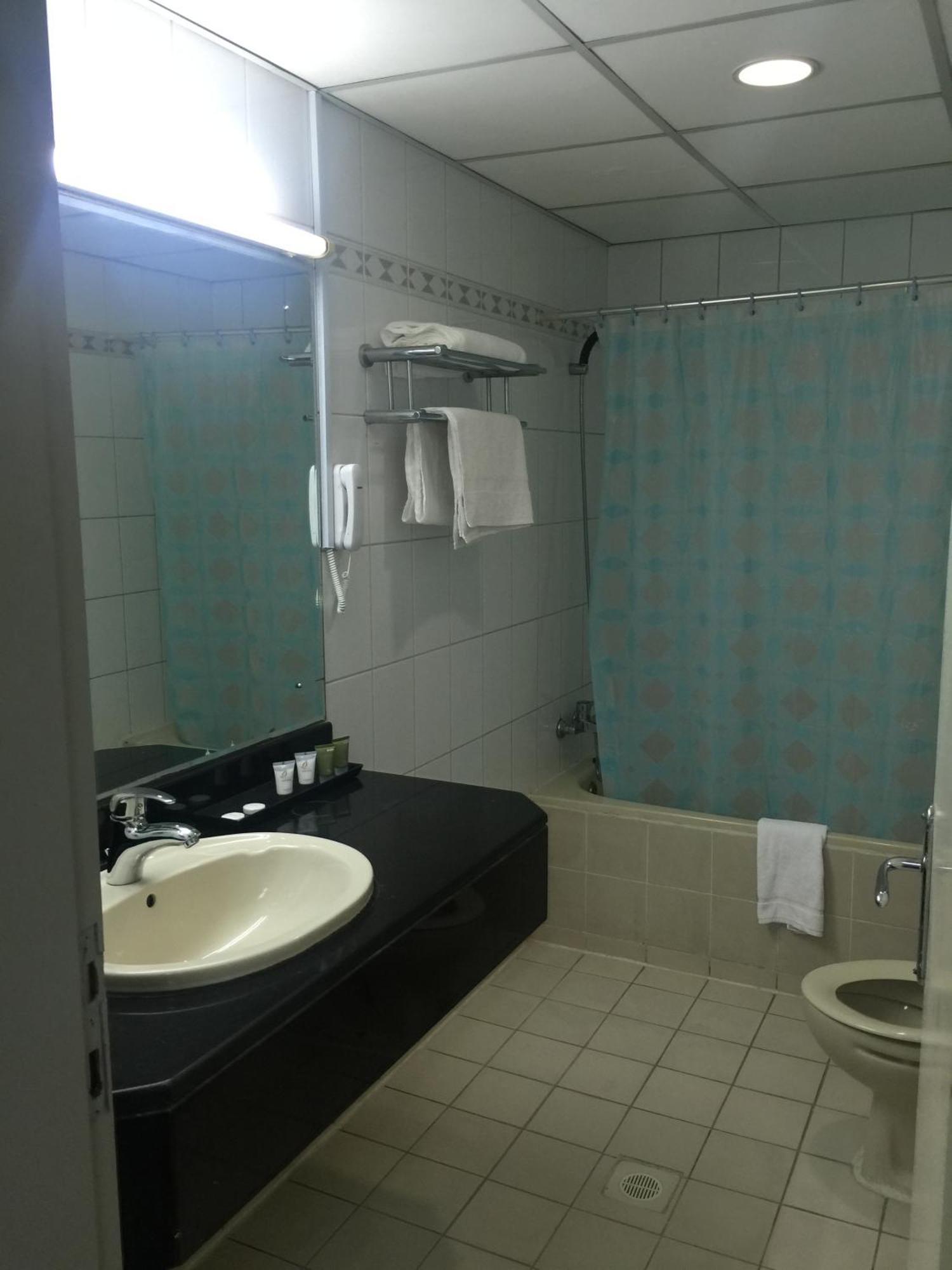 Sky Hotel Apartments Dubai Quarto foto